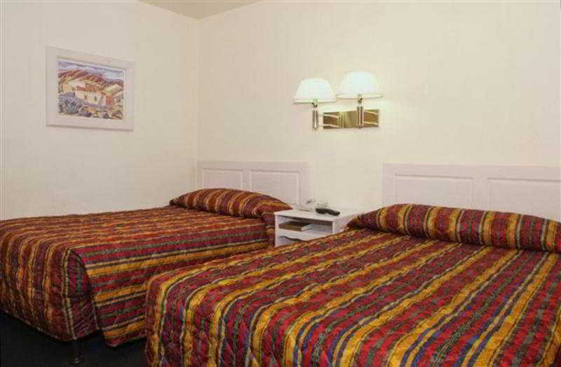 Americas Best Value Inn Las Vegas Strip Номер фото