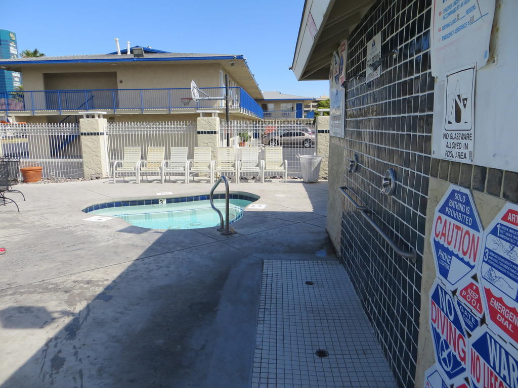 Americas Best Value Inn Las Vegas Strip Экстерьер фото